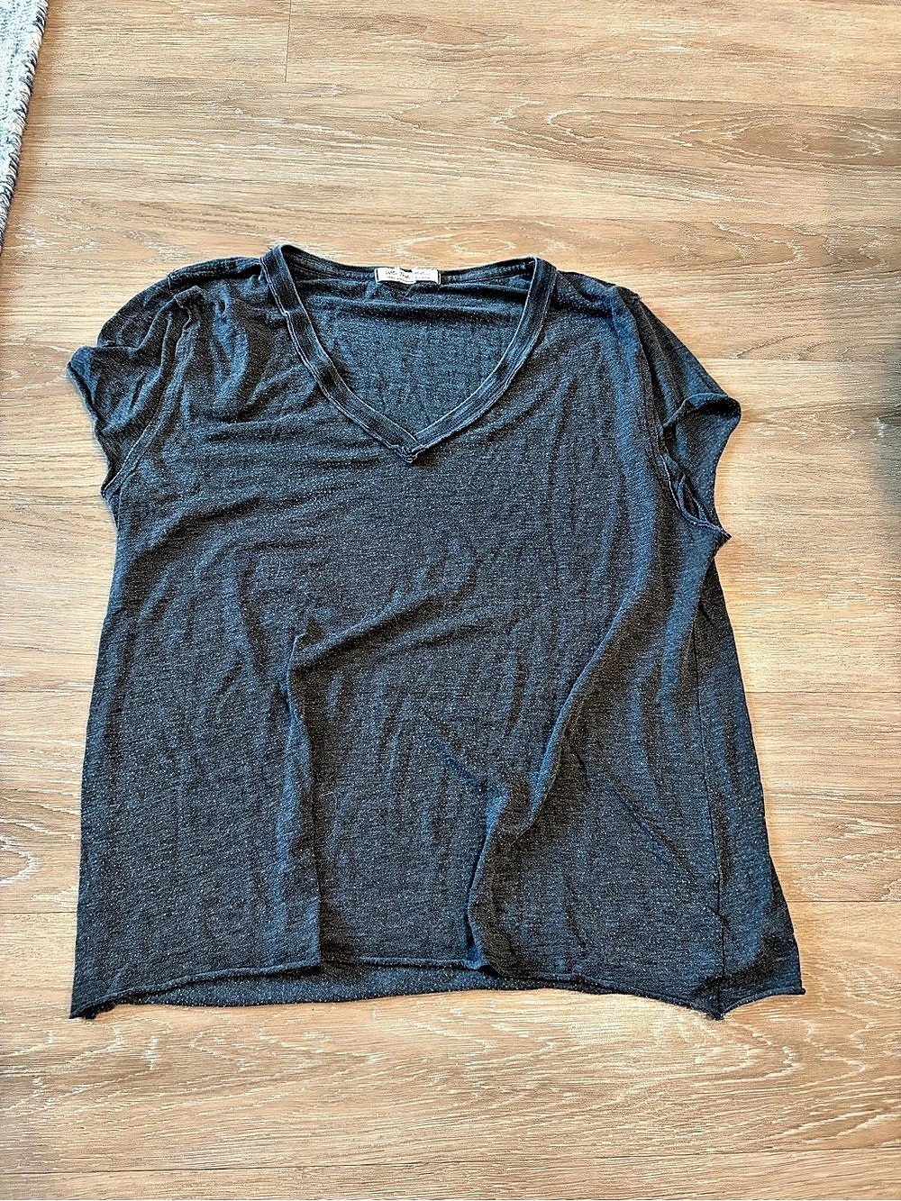 We The Free V-Neck Sleeveless Tee in Black Size Small